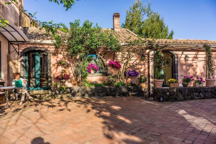 Bed And Breakfast Il Glicine Piedimonte Etneo Exterior photo